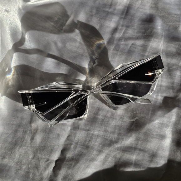 Cyber Y2K Geometric Sunglasses - Picture 6 of 7